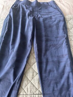 Athleta Navy Camo Athletic Pants